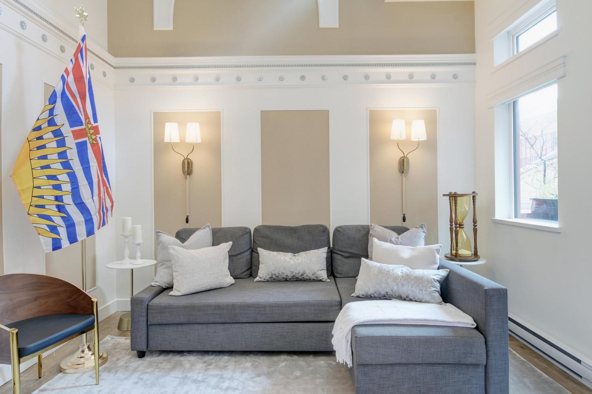 Victoria'S Parliamentary Suite With Private Rooftop Patio & Harbour View Exterior photo